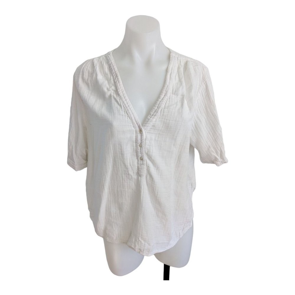 XiRENA White V-Neck Blouse